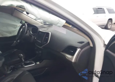 2018 Jeep Cherokee Latitude Plus Fwd из США, поврежденный, VIN 1C4PJLLB3JD519452